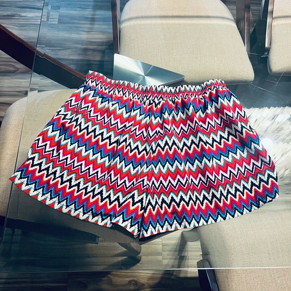 Drawstring print shorts - Picture 2 of 3